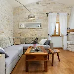 Villa In With Swimming Pool